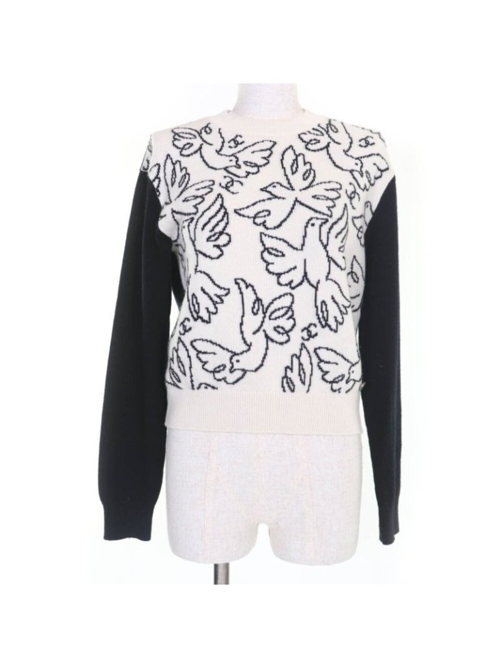Chanel 22C 22 C Cashmere Coco Mark Long Sleeve Knit Top White Black 34